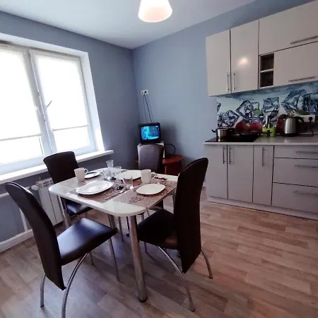 Прямо У Метро По Ул. Притыцкого! Apartament *